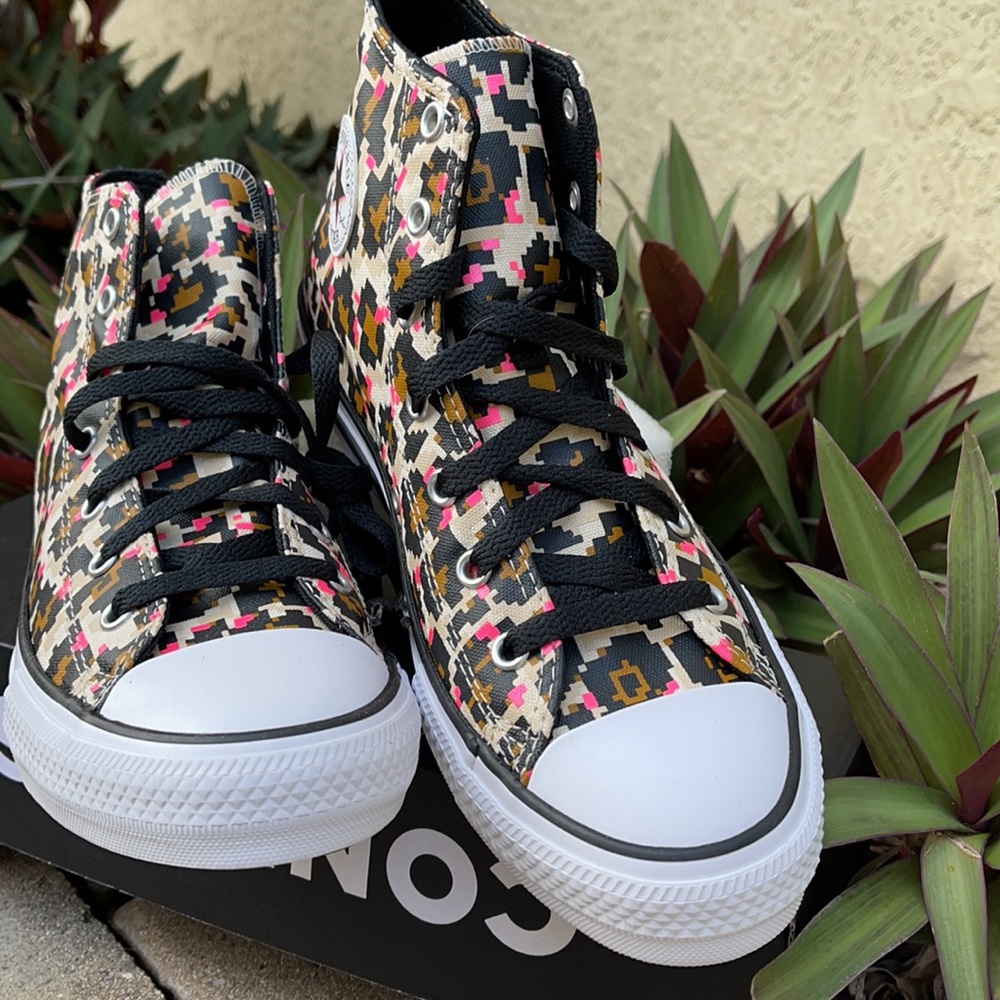 CONVERSE CTAS HI WMNS - Picture 8 of 16